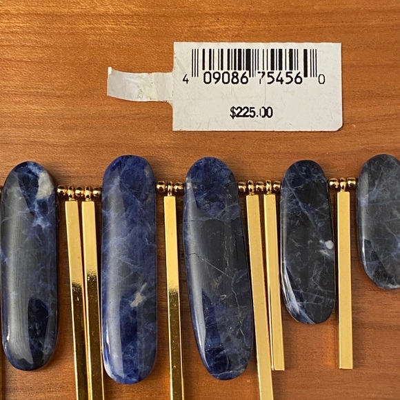 Gemma Redux gold tone necklace with blue “stones” - Picture 8 of 10